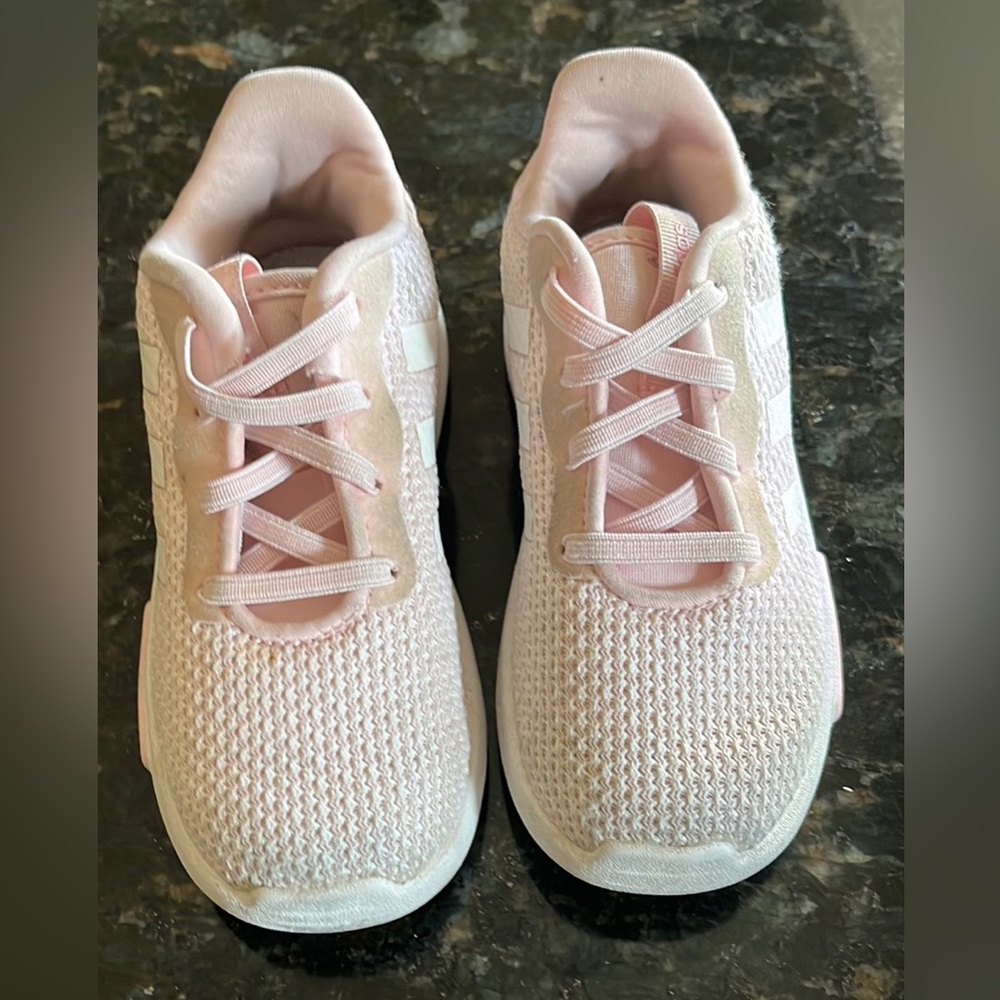 Girls addidas sneakers